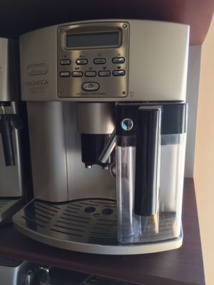 Delonghi Magnifica Automatic Cappuccino  kávégép